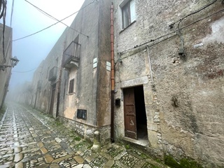 Appartamento con terrazza esclusiva e cortile comune