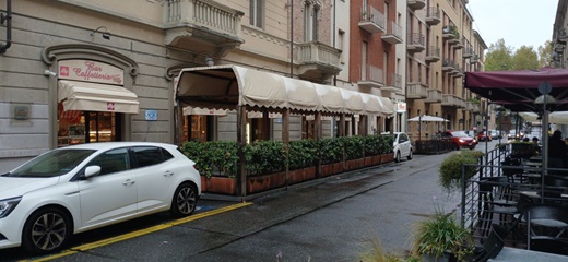 Bar, pasticceria, tavola calda in via sant'ottavio 51